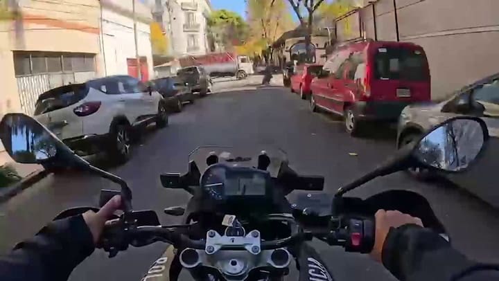 Así fue la persecución y detención de un motochorro en Boedo