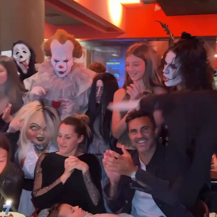 El festejo de Indiana Cubero con su papá y Mica Viciconte