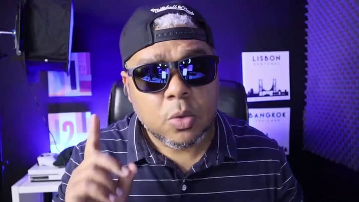 Un youtuber explica si se puede conducir en EE.UU. con una licencia extranjera