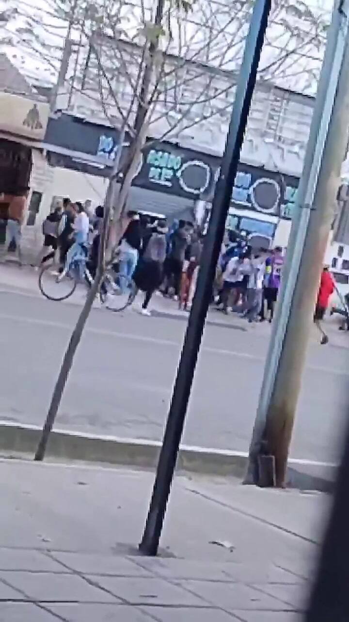 Los saqueos se focalizaron en los supermercados