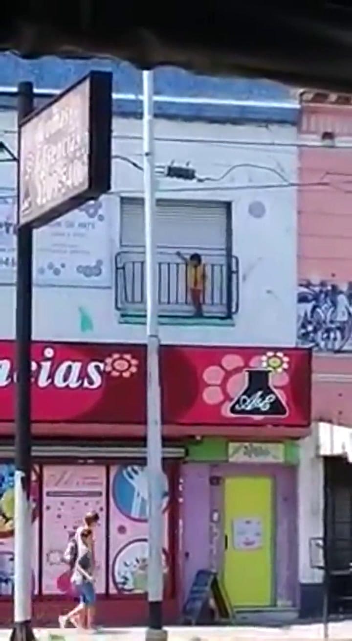 Las condiciones precarias en las que cuidan a los nenes en el jardín Jugarte