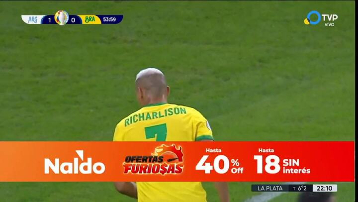 Gran tapada del 'Dibu' Martinez