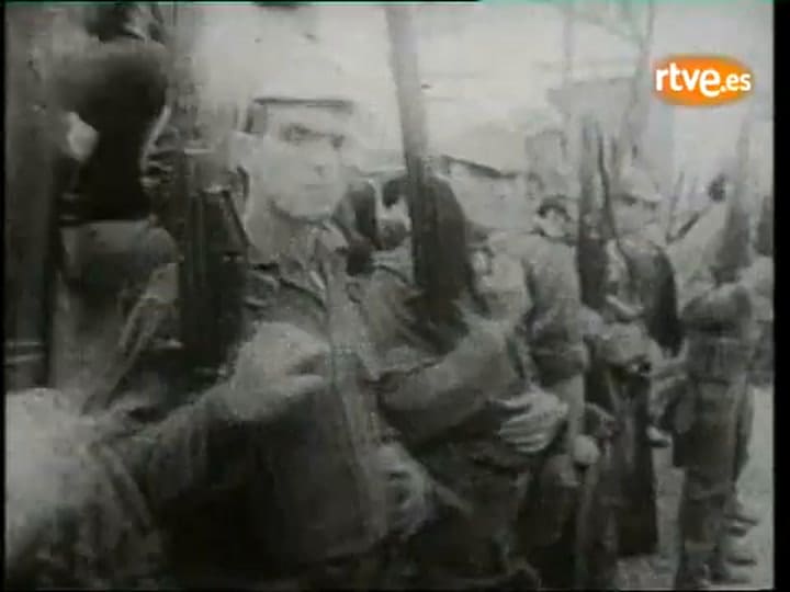 Revolución de los Claveles - Caída de Salazar