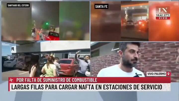 Para evitar las colas, un hombre va a cargar nafta en bidones
