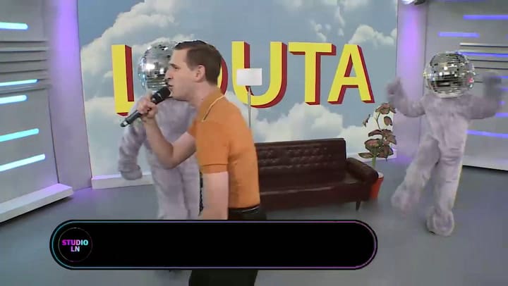 Louta 'Todos con el celu'