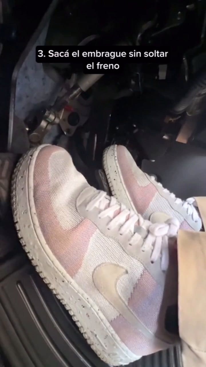 ¿Te Cuesta Arrancar El Auto En Subida ¡No Te Preocupes! En Autoescuela Godoy, Te Enseñamos Las Mejores Técnicas Para Arrancar En Subida Sin Problemas. Gana Confianza Y Seguridad Al Volante Con Nuestros Cursos