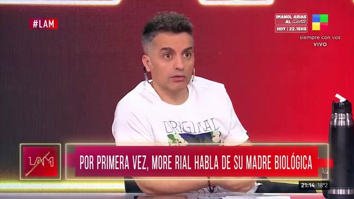Morena Rial reaccionó al ver una foto de su madre biológica