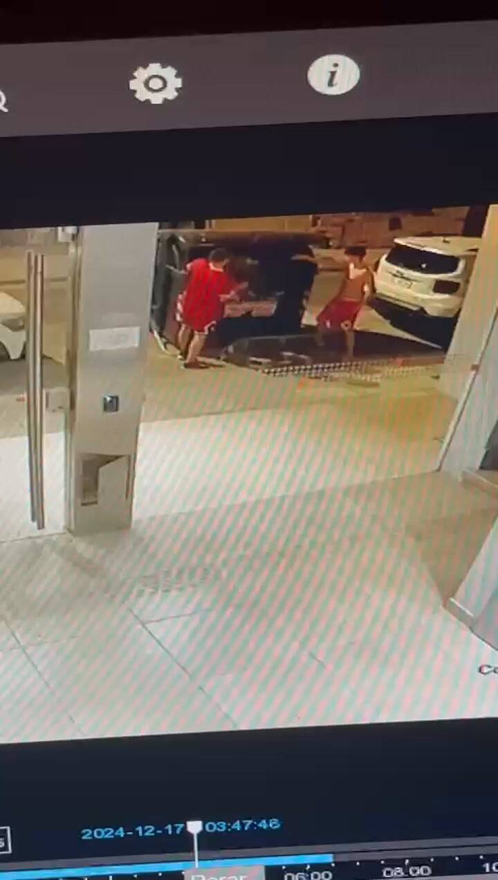 Incendiaron un contenedor en Parque Chas