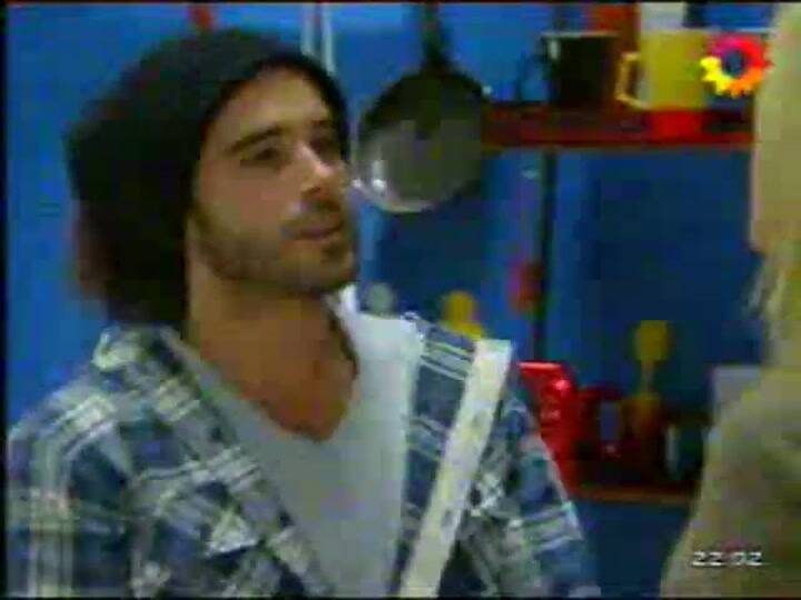 Violeta volvió a Los Unicos (El Trece)