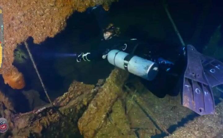 Expedición USS Saratoga por fuera