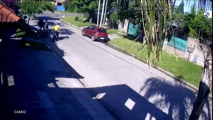 Motochorros: así le robaron la moto en Ituzaingó a plena luz del día - Fuente: Facebook