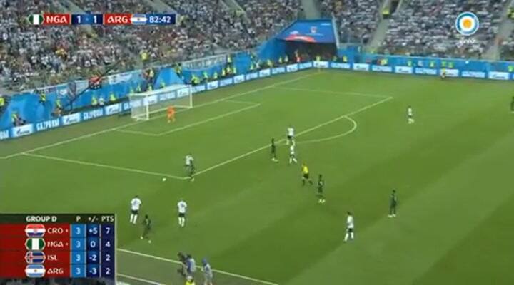 Así fue la atajada de Armani - Fuente: Twitter TyC