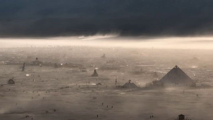 Burning Man, un fenómeno cultural que cada año atrae a miles al desierto de Nevada