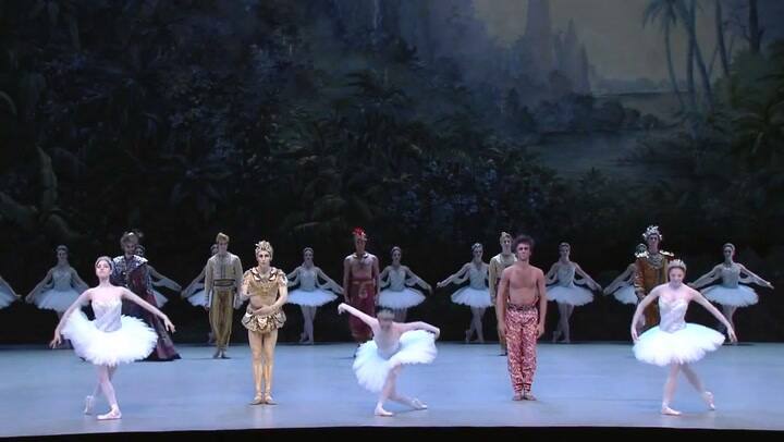 Ludmila Pagliero - Nommée Etoile at Bastille