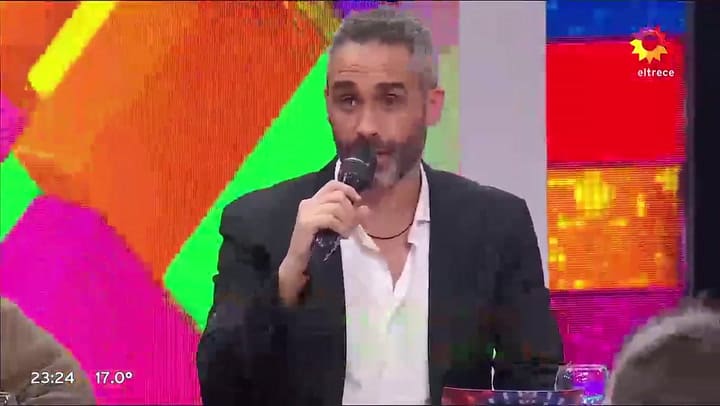 Santiago hizo historia y ganó 15 millones en Los 8 escalones