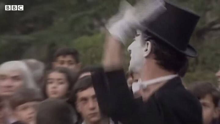 Las Gemelas Separadas Y Vendidas Al Nacer Que Se Reencontraron Gracias A Un Video De Tiktok (1)