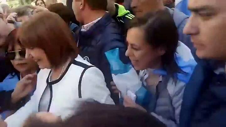 Llego Patricia Bullrich a Belgrano, a falta de 30 minutos para el comienzo oficial. Fuente: Twitter