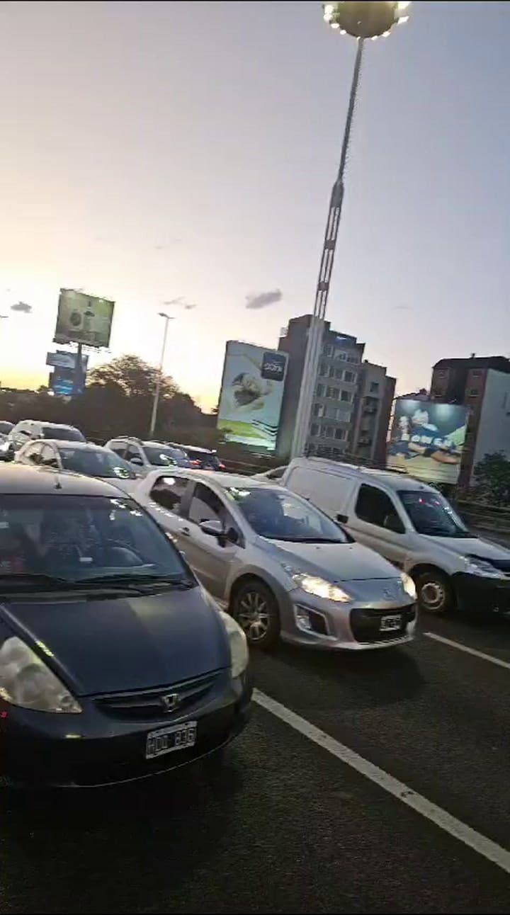 El caos de tránsito que se registró en las inmediaciones del Monumental