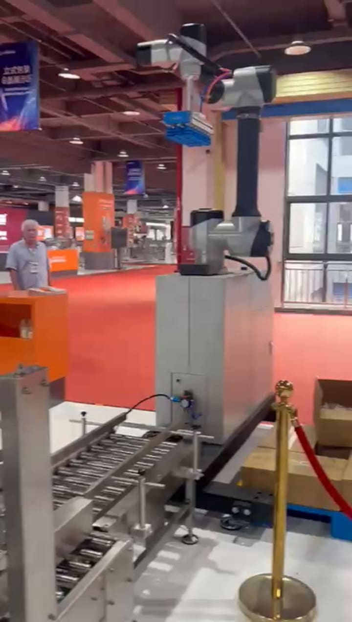 Uno de los equipos en la feria de Cantón en China