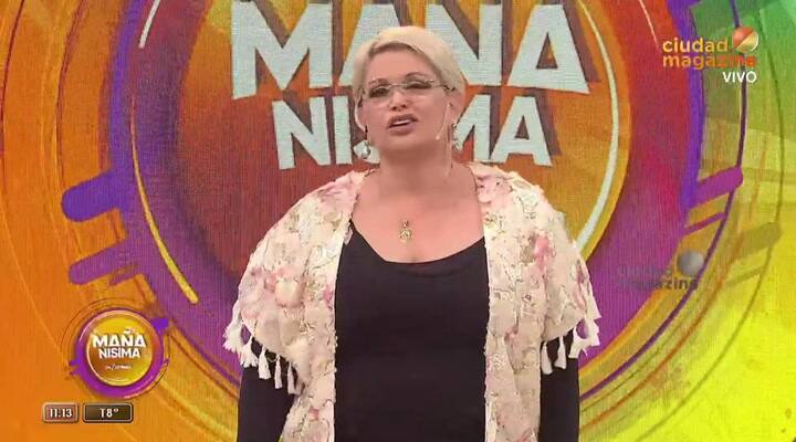 Alberto Martin sorprendió a Carmen Barbieri y le dio un pico en vivo