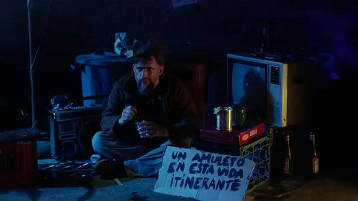 Cómprame un brishito', el nuevo videoclip de Lali con la participación de Damián Betular