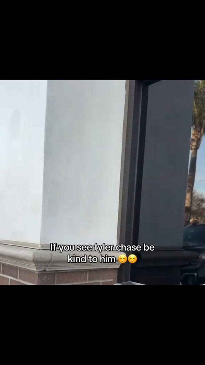Varias personas se cruzaron a Tylor Chase y le hicieron donaciones