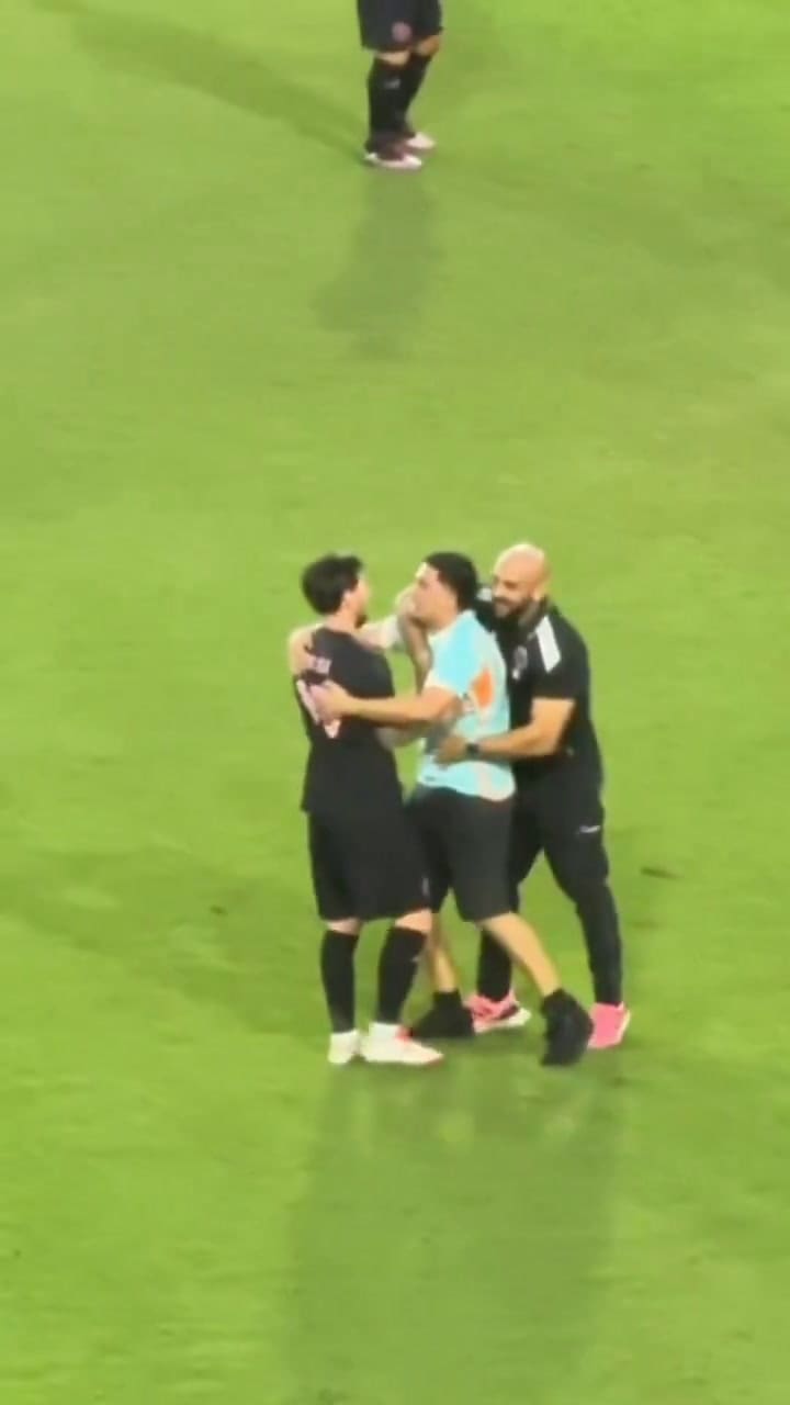 El blopper que protagonizó Yassine Cheuko, guardaespaldas de Messi