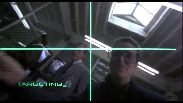 Robocop toma las llaves - Fuente: YouTube