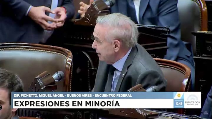 Miguel Pichetto pidió reabrir la paritaria de los empleados legislativos