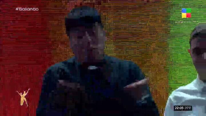 El beso de la polemica entre Coti Romero y Cris Vanadia