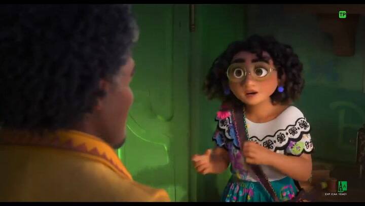 La escena de Encanto donde cantan 'No se habla de Bruno'