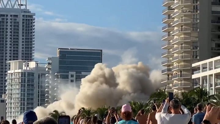 Vecinos de Miami Beach vieron el derrumbe del Hotel Deauville
