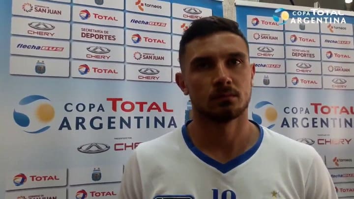 Adrián Martínez, el goleador de Atlanta que hoy jugará ante River y estuvo seis meses preso