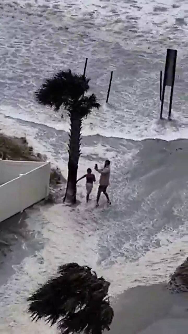 El huracán Ian tocó tierra en Carolina del Sur
