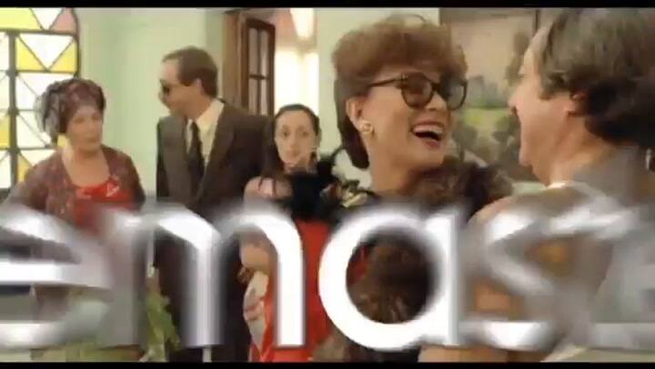 Esperando La Carroza (1985) - Trailer Oficial