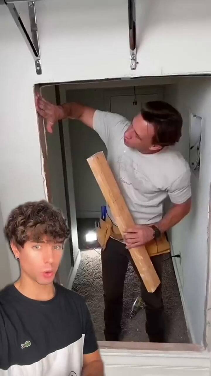 Papá construye un pasadizo al país de Nunca Jamás para sus hijas