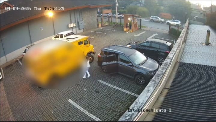 Grave accidente en Chile: un camión de caudales atropelló a dos mujeres