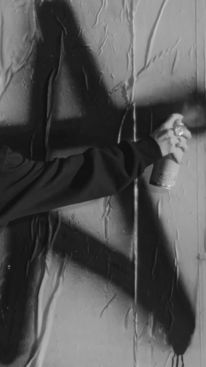 Lali prepara una sorpresa para sus fanáticos