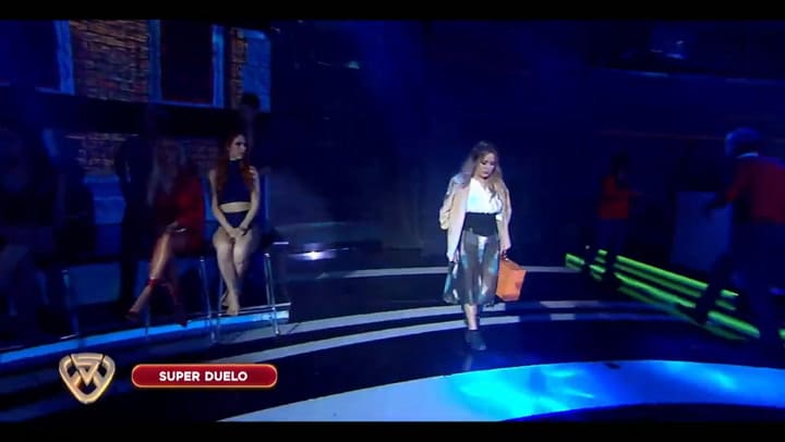 Karina La Princesita bailó bajo la voz de su hija, junto a Rafa Muñiz en el Superduelo