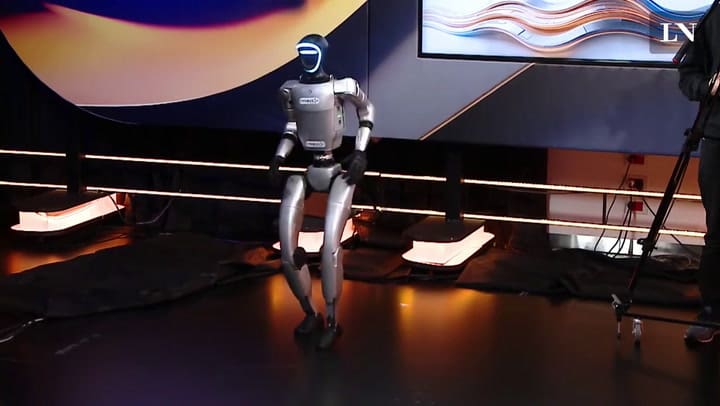 Amancio, el robot humanoide de M30
