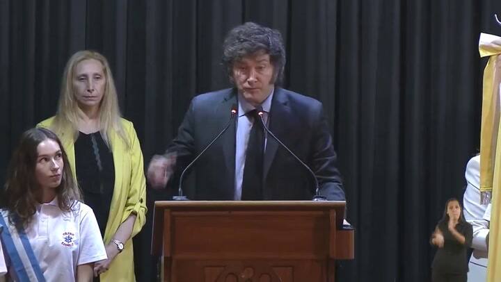 Javier Milei denunció que en la Universidad de Belgrano persiguen a Iñaki Gutiérrez “por ser liberal”
