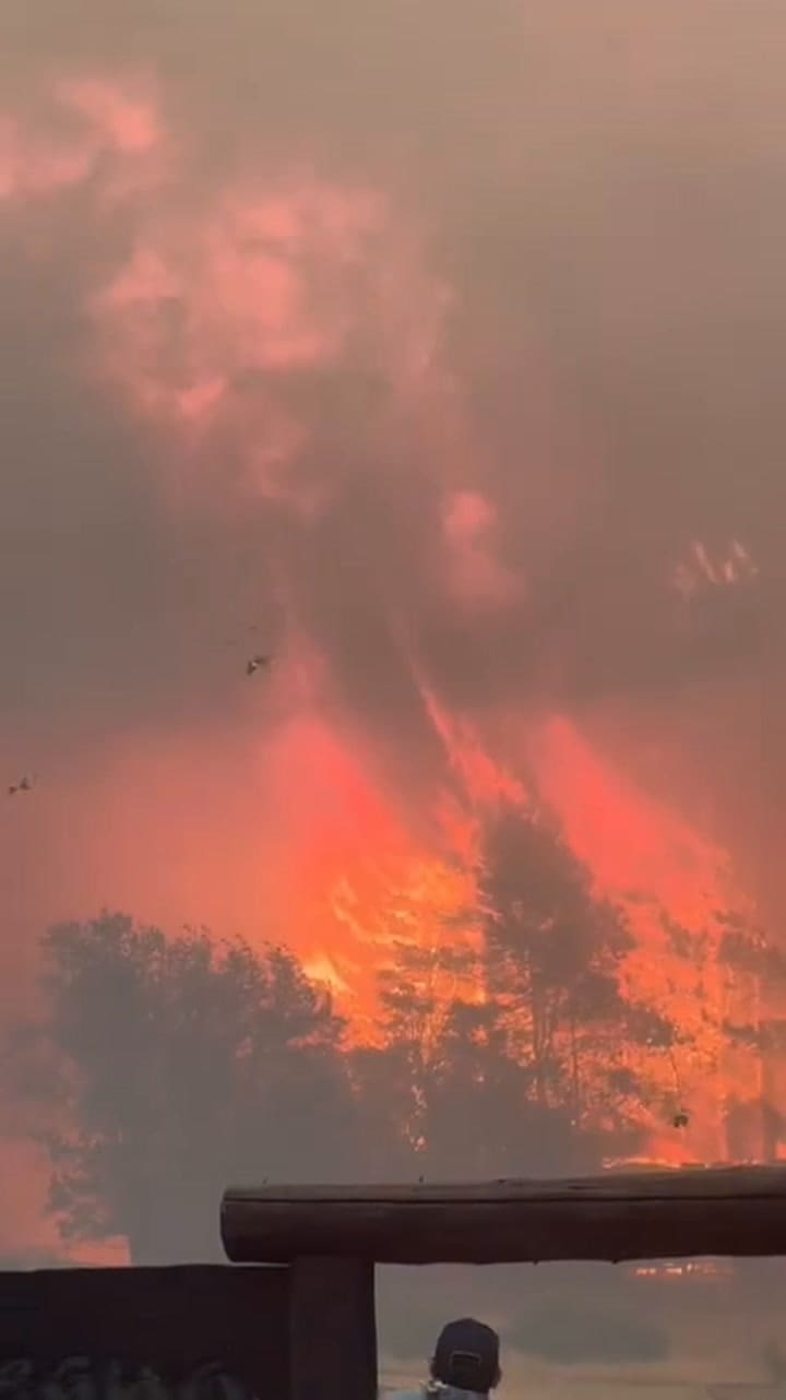 Incendios en El Bolsón: impresionante operativo para combatir el fuego, que está fuera de control