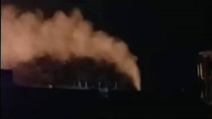 Así se veía el escape de gas en Vaca Muerta - Crédito: La Mañana de Neuquén