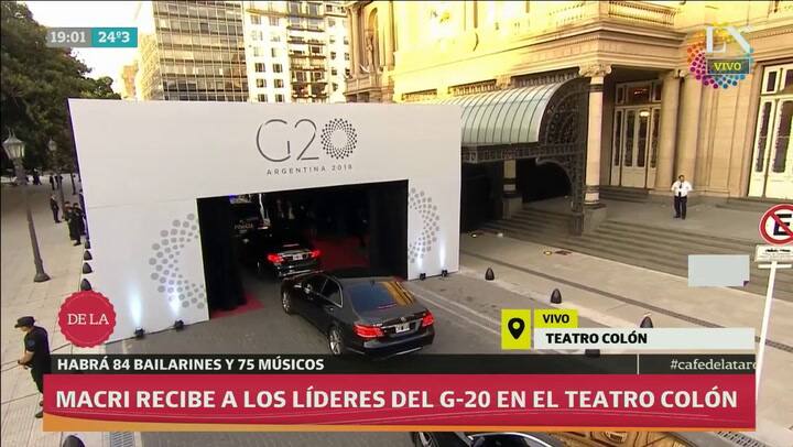 Abe, Macron y Merkel llegaron al Teatro Colón