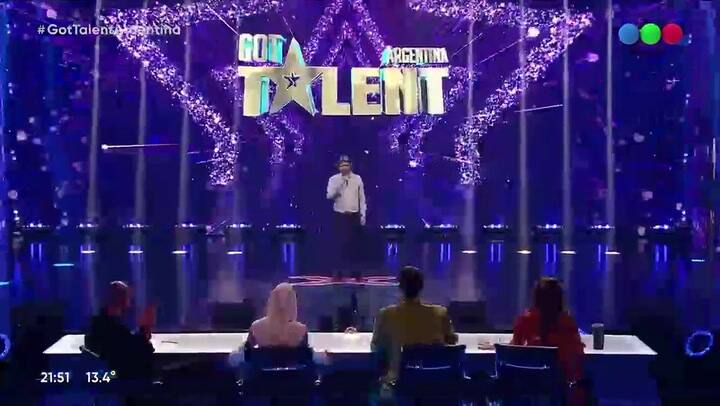 Hernán es periodista, cantó en Got Talent y dejó boquiabierto al jurado