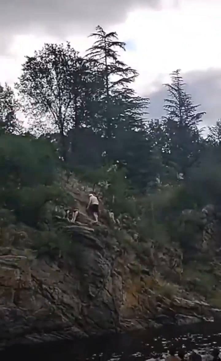 El abuelo clavadista