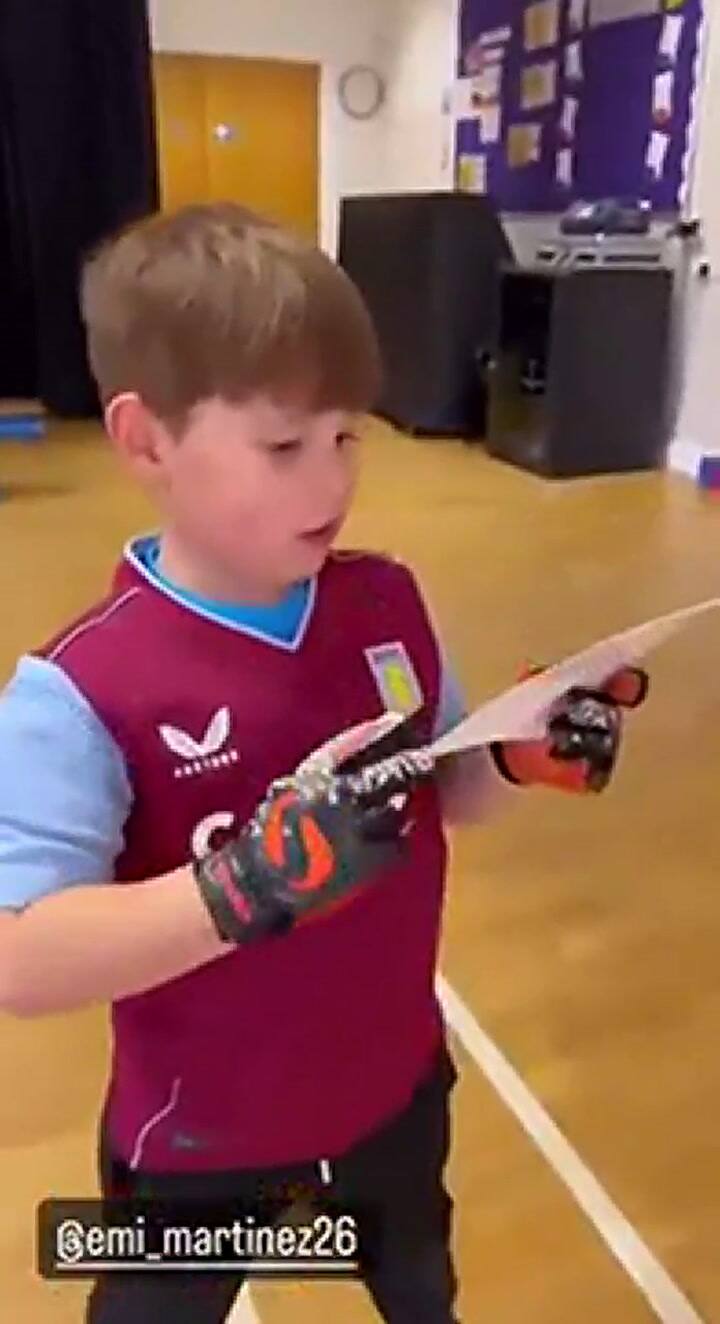 El hijo del Dibu Martínez imitó el baile de su papá