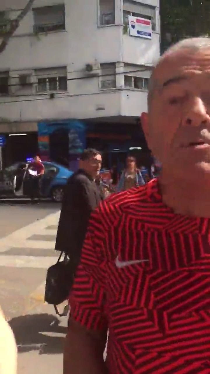 Juan Leyrado fue agredido por un hombre que afirma ser “agente de Interpol' - Fuente: Twitter