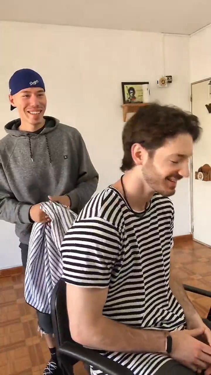 El joven innova con cortes y estilos