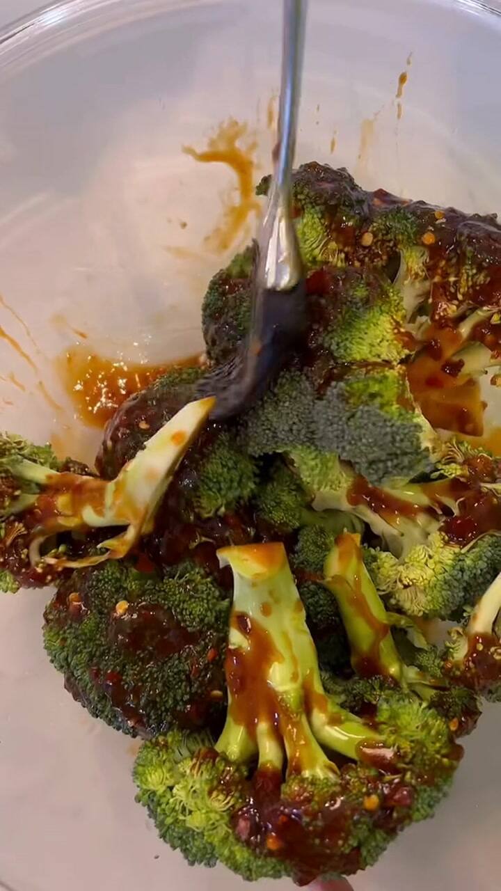 Cómo cocinar el brócoli asado para darle sabor